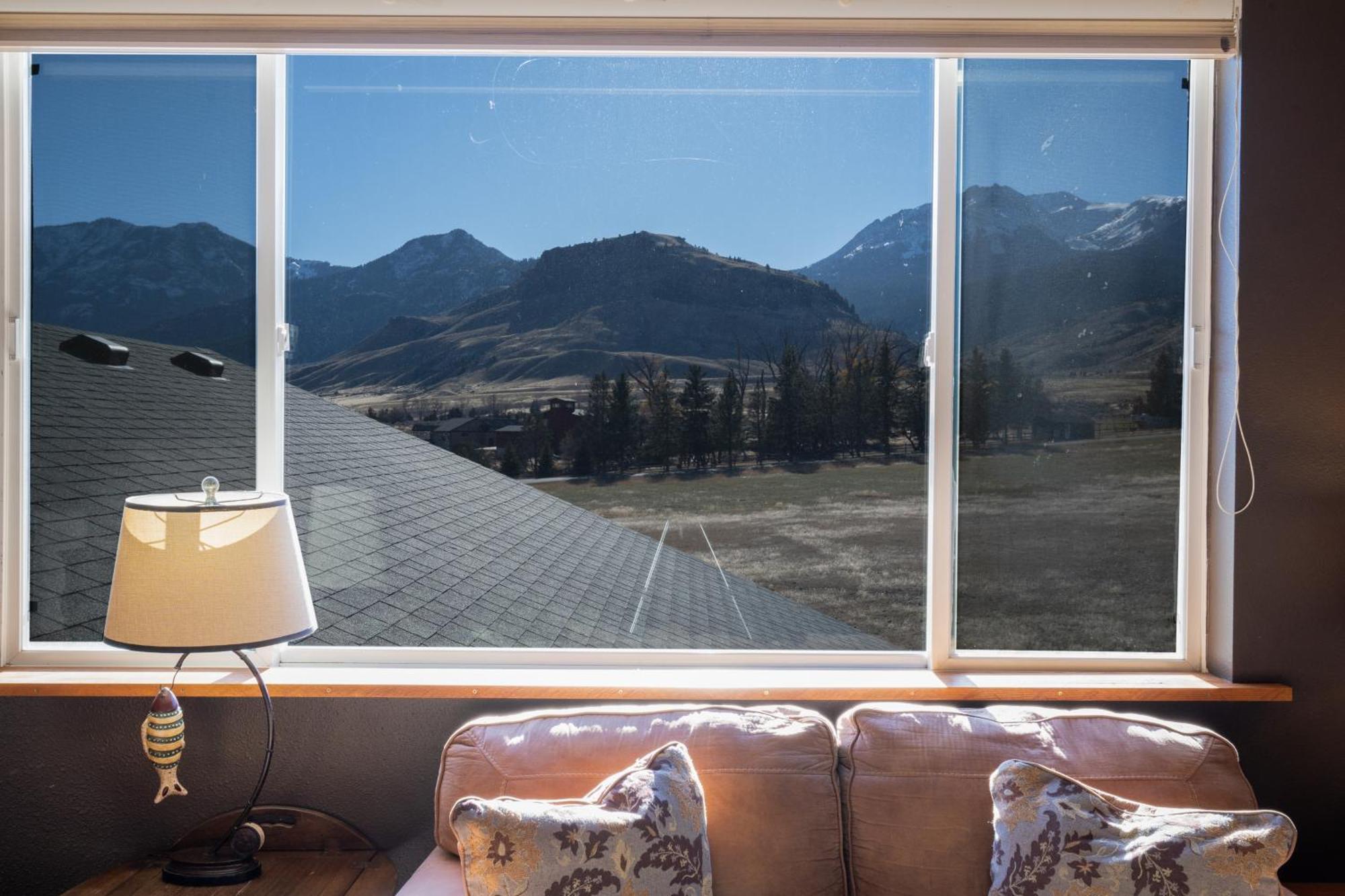 Holiday home Bison - Lg - 2 Bedrooms - Less Than 5 Miles To Yellowstone North Entrance, Sleeps Up To 8 Gardiner